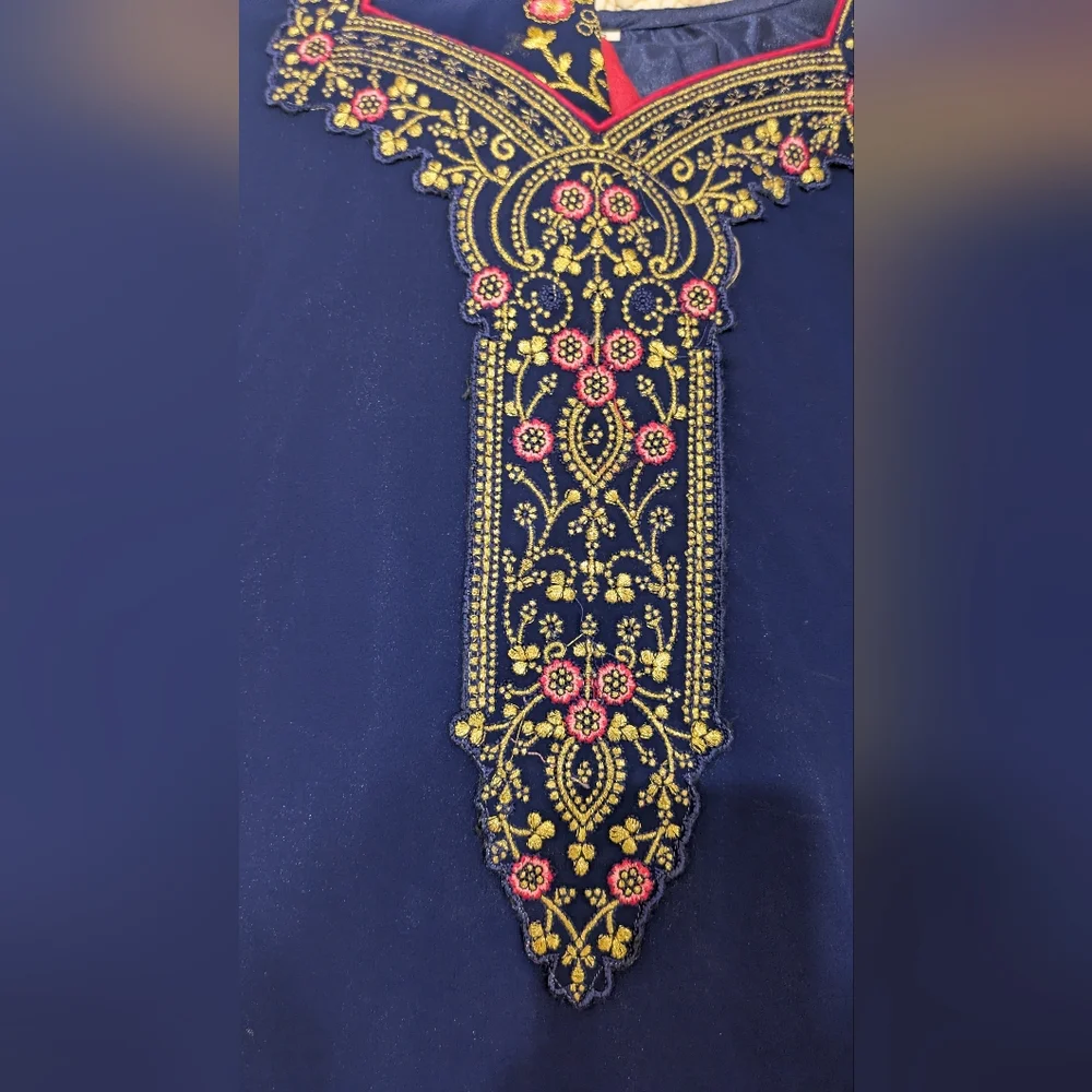 3-Piece Salwar Kameez Set Navy & Magenta Embroidered - Picture 4 of 13